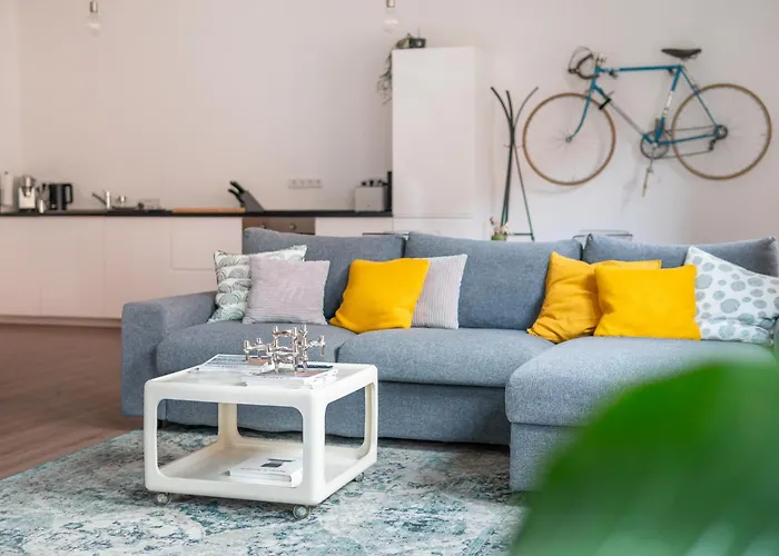 Luxurioeses Apartment, 10min Innenstadt, Parkplatz