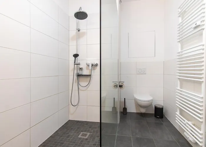 Апартаменты Luxurioeses Apartment, 10min Innenstadt, Parkplatz Эрфурт