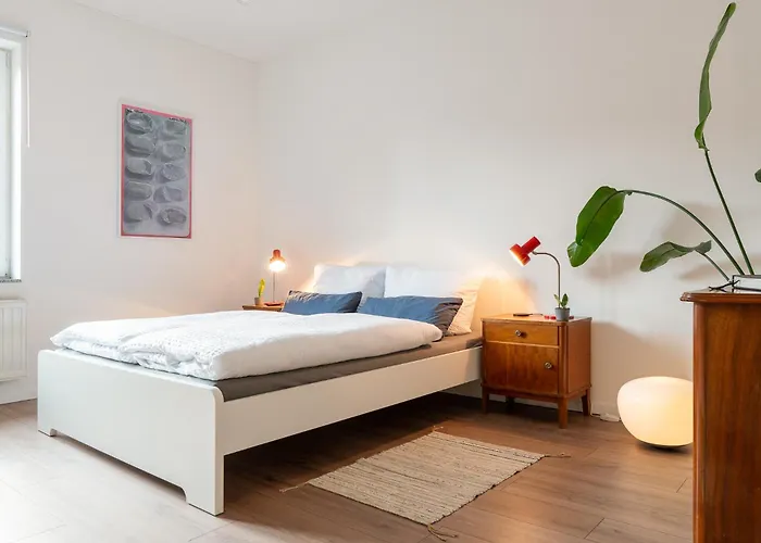 Апартаменты Luxurioeses Apartment, 10min Innenstadt, Parkplatz *